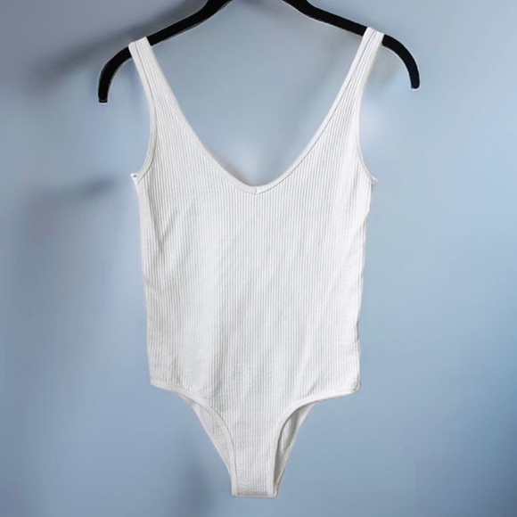 White Knit Body Suit | Size Small - Picture 1 of 5